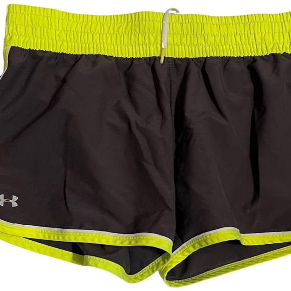 Under Armor athletic shorts - Picture 2 of 4